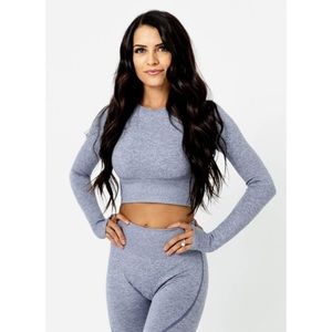 long sleeve workout crop top